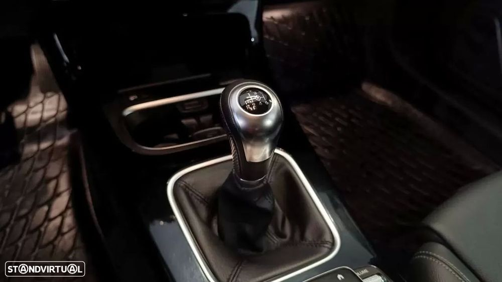 Mercedes-Benz CLA 180 - 37