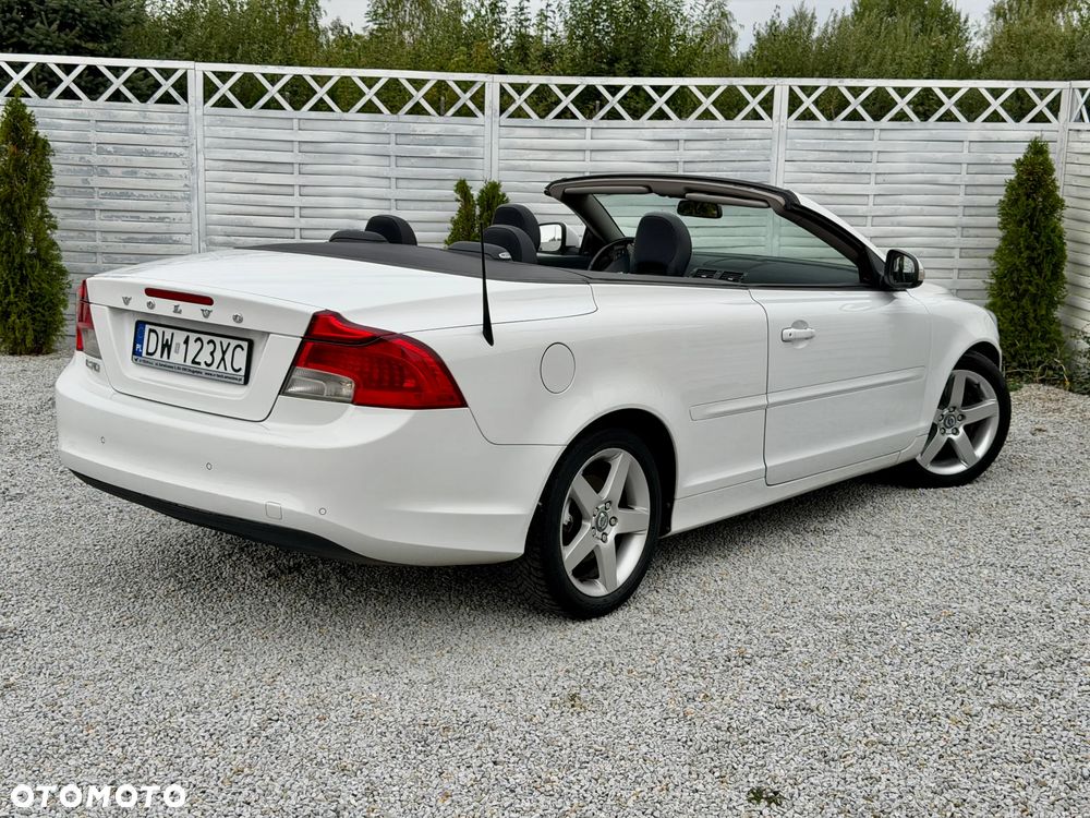 Volvo C70 2.0D Momentum - 3