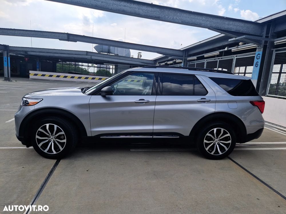 Ford Explorer - 3