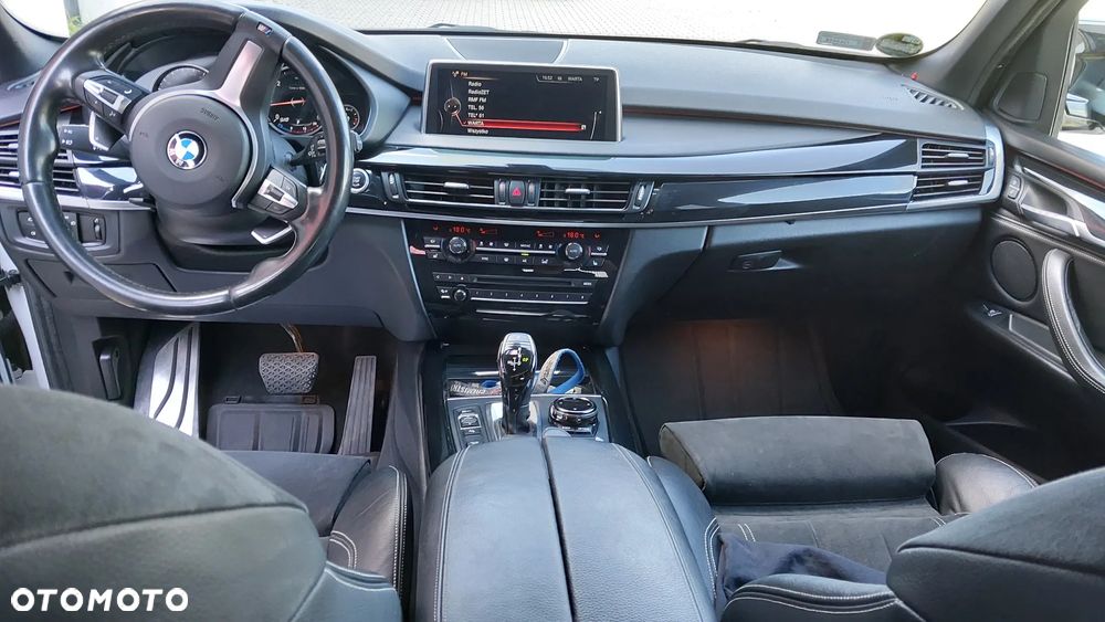 BMW X5 xDrive30d - 16