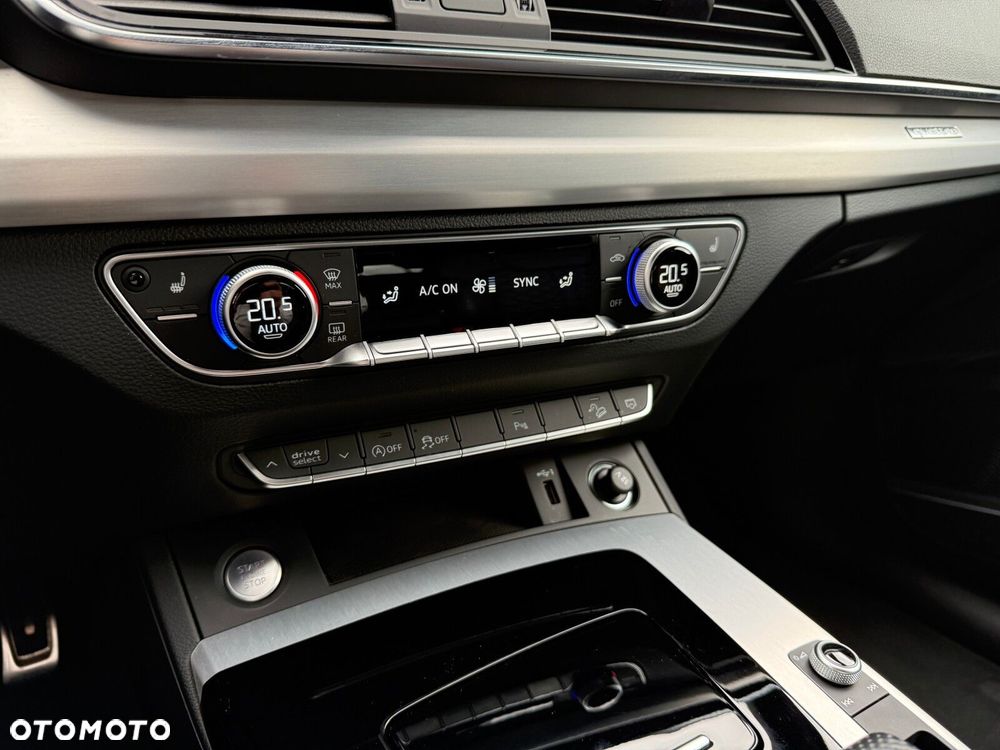 Audi Q5 Sportback - 28