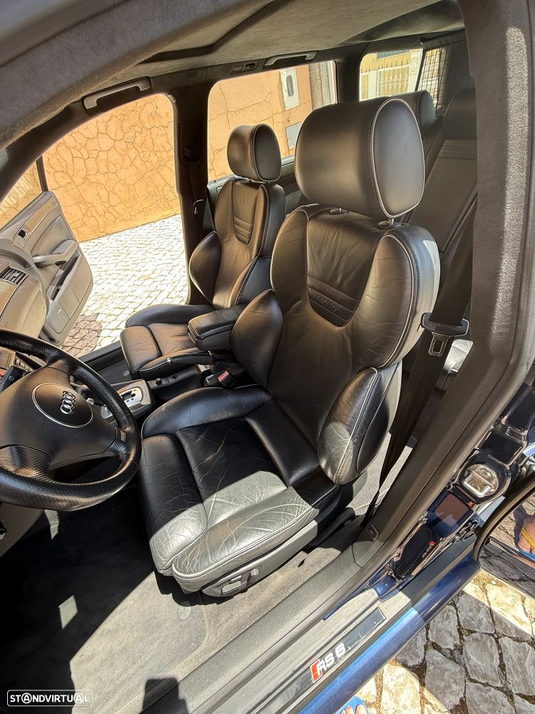 Audi RS6 Avant 4.2 V8 Tiptronic - 11