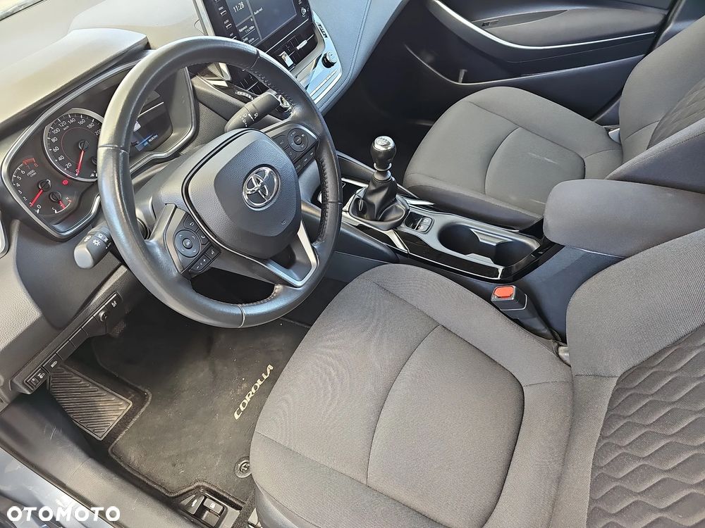 Toyota Corolla 1.5 Comfort - 13