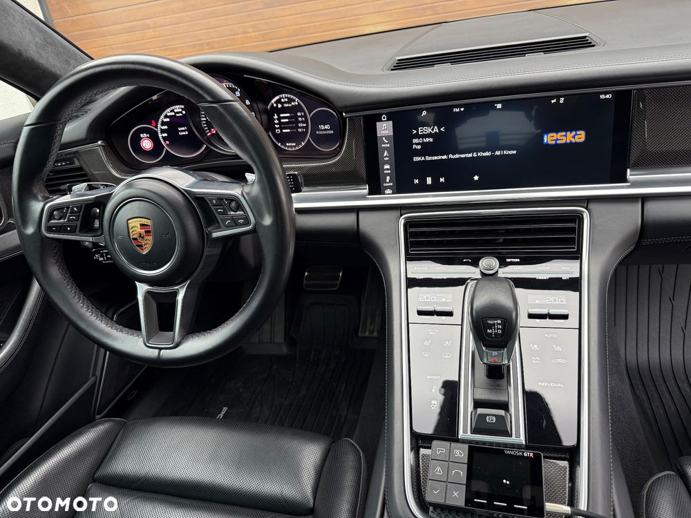 Porsche Panamera Turbo - 17