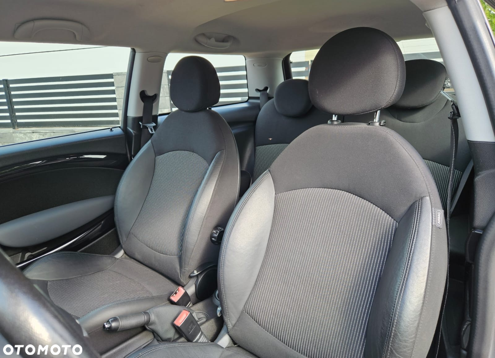 MINI Cooper Standard - 19