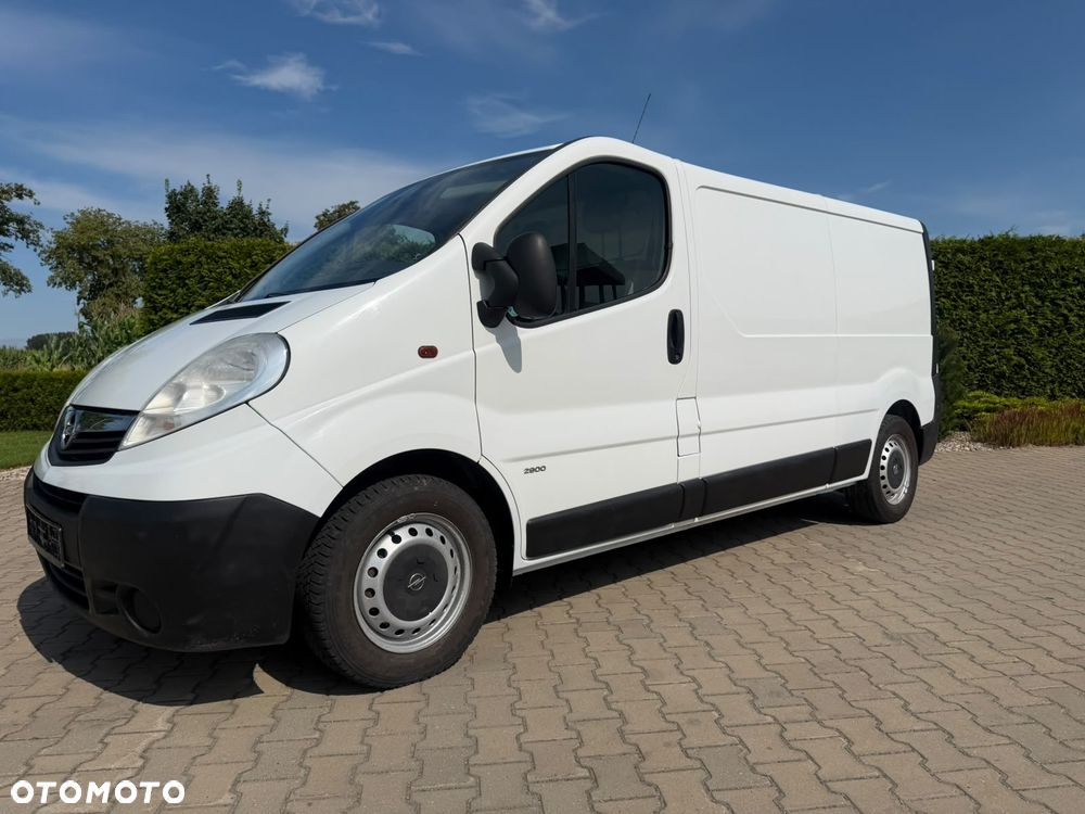 Opel Vivaro - 11