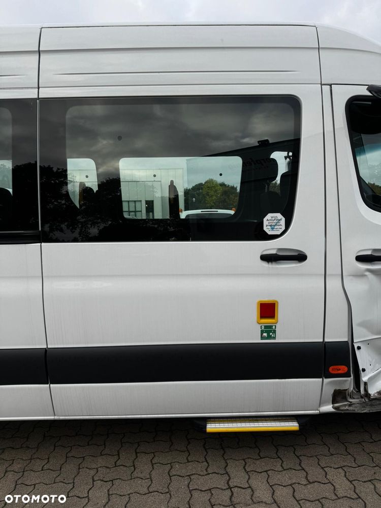 Mercedes-Benz SPRINTER 517 - 9