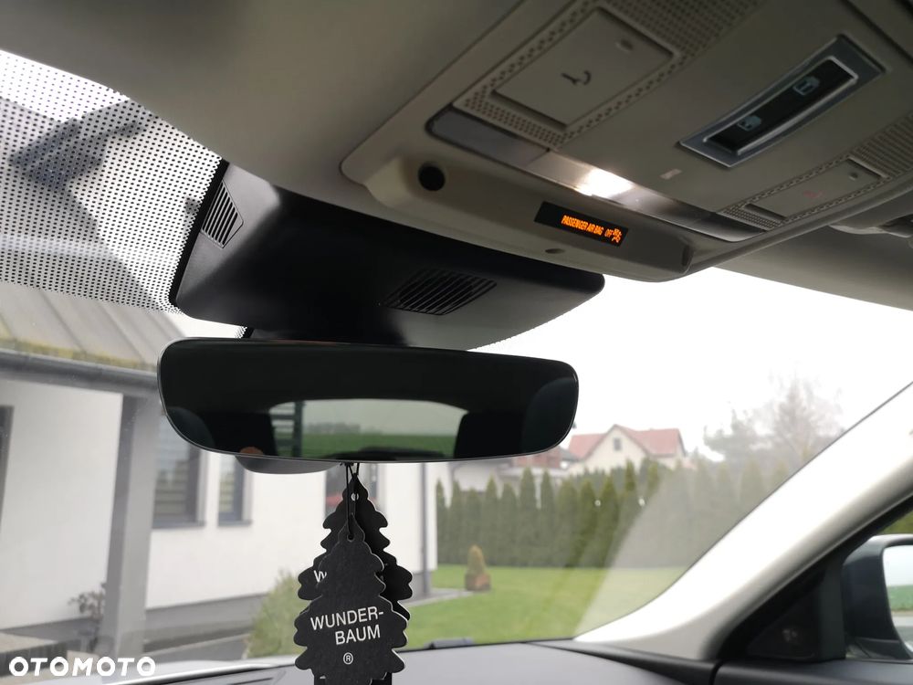 Jaguar E-Pace P250 AWD R-Dynamic SE - 21