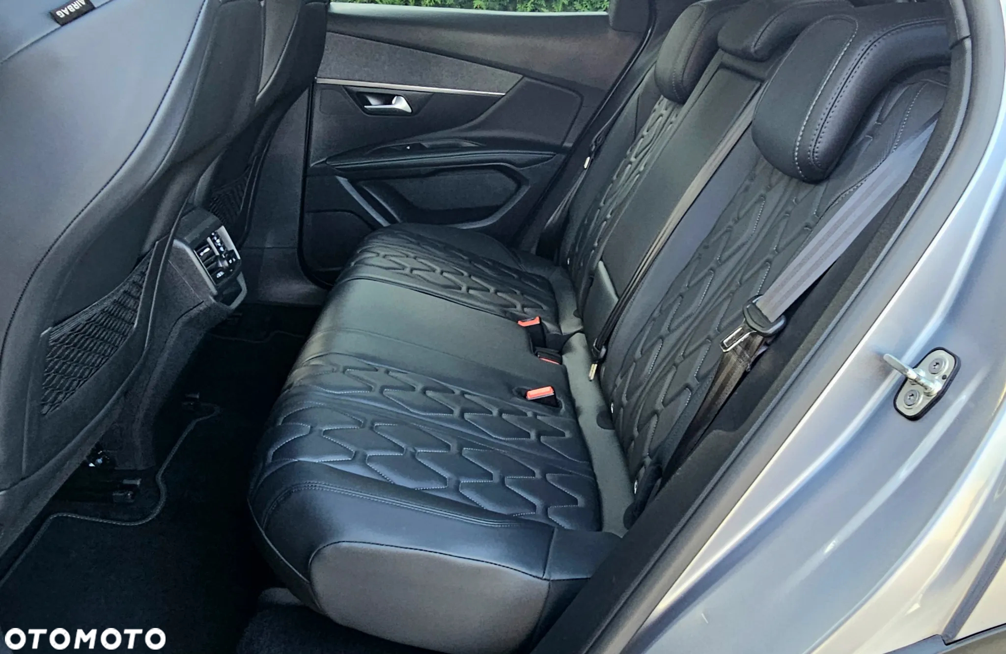 Peugeot 3008 PureTech 130 Stop & Start GPF EAT8 Allure - 16