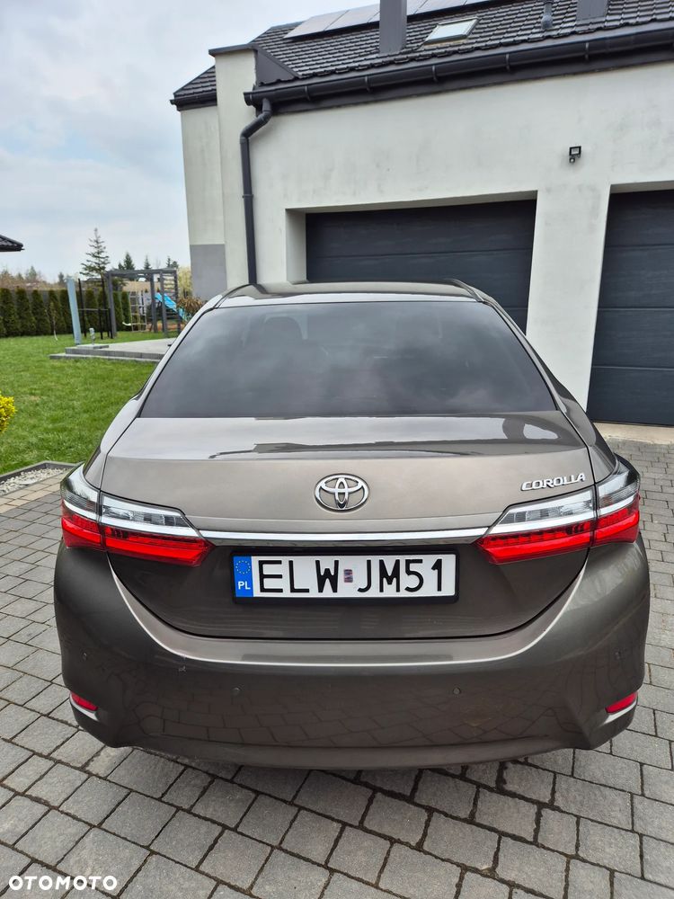 Toyota Corolla 1.6 Executive - 6