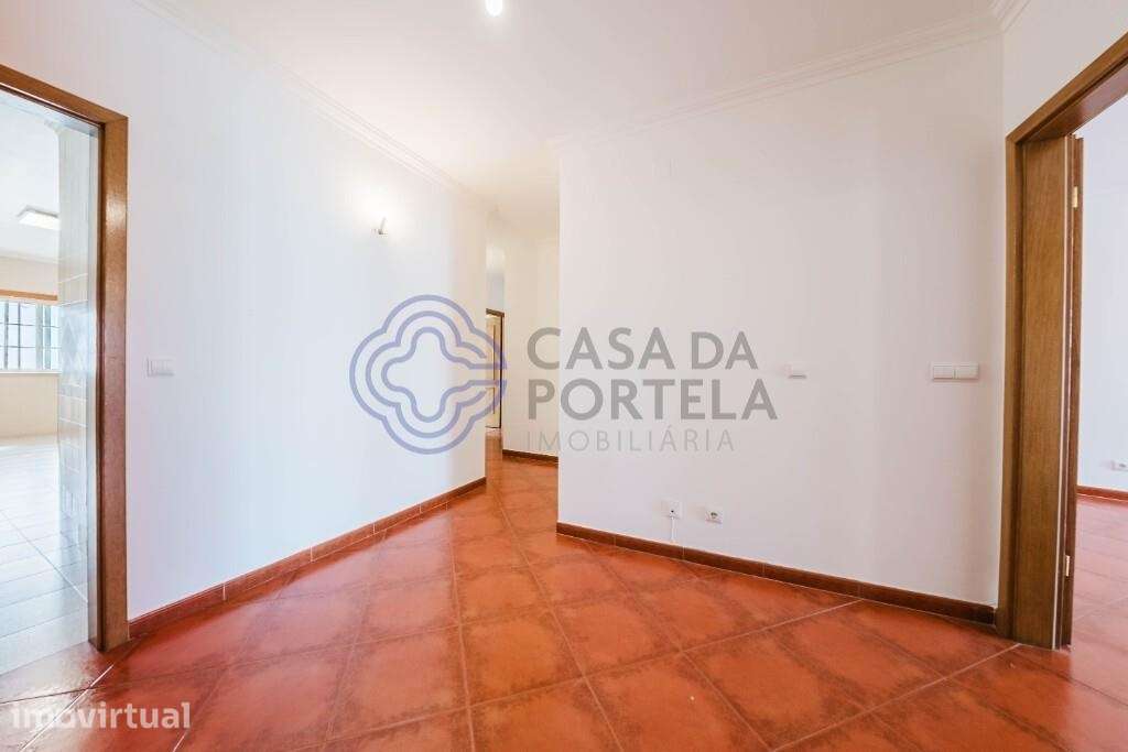 T3 no 2º andar e garagem box para arrendamento - Grande imagem: 3/37