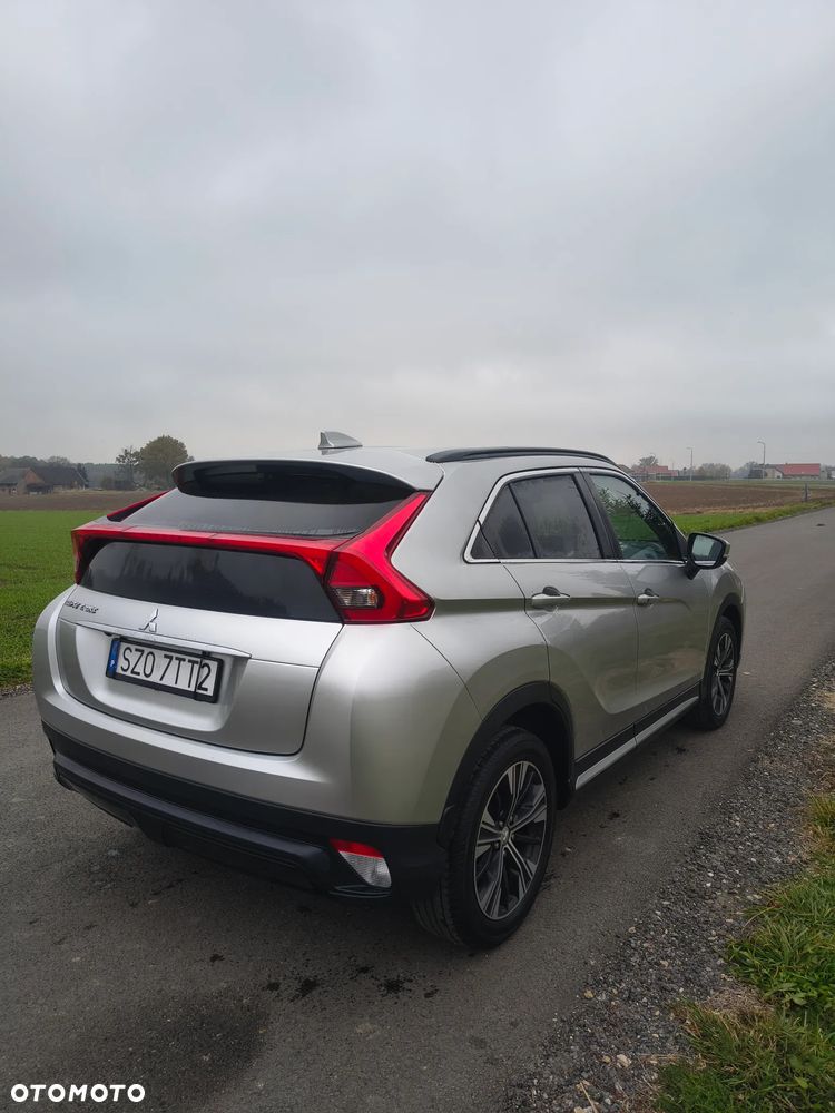 Mitsubishi Eclipse Cross - 8