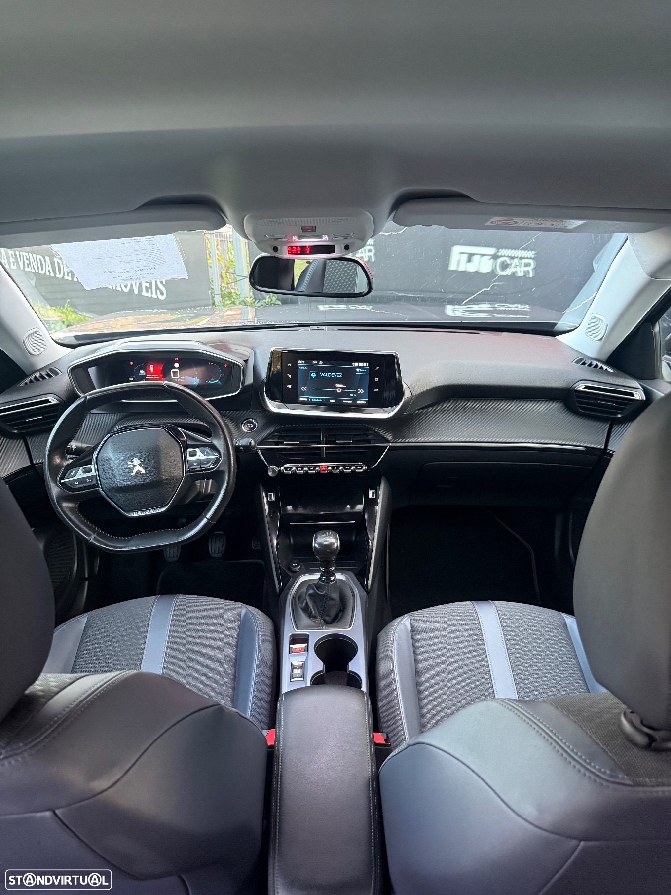 Peugeot 2008 1.2 PureTech Allure - 7