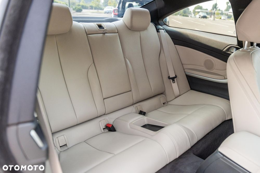 BMW Seria 4 435i xDrive M Sport - 37