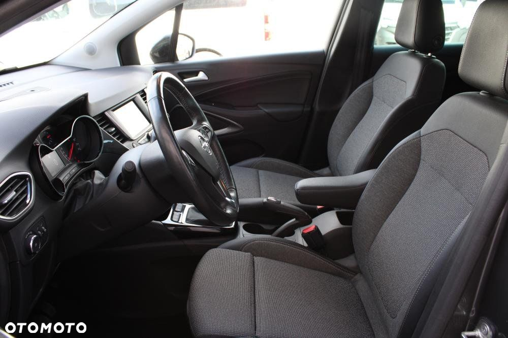 Opel Crossland - 10