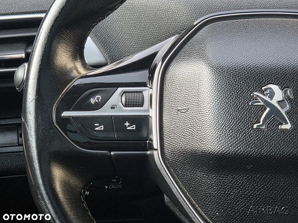 Peugeot 5008 1.6 BlueHDi Allure 7os - 21