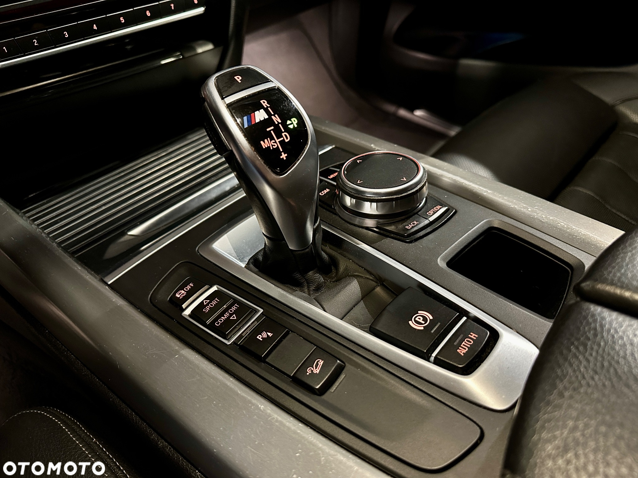 BMW X5 M M50d - 29