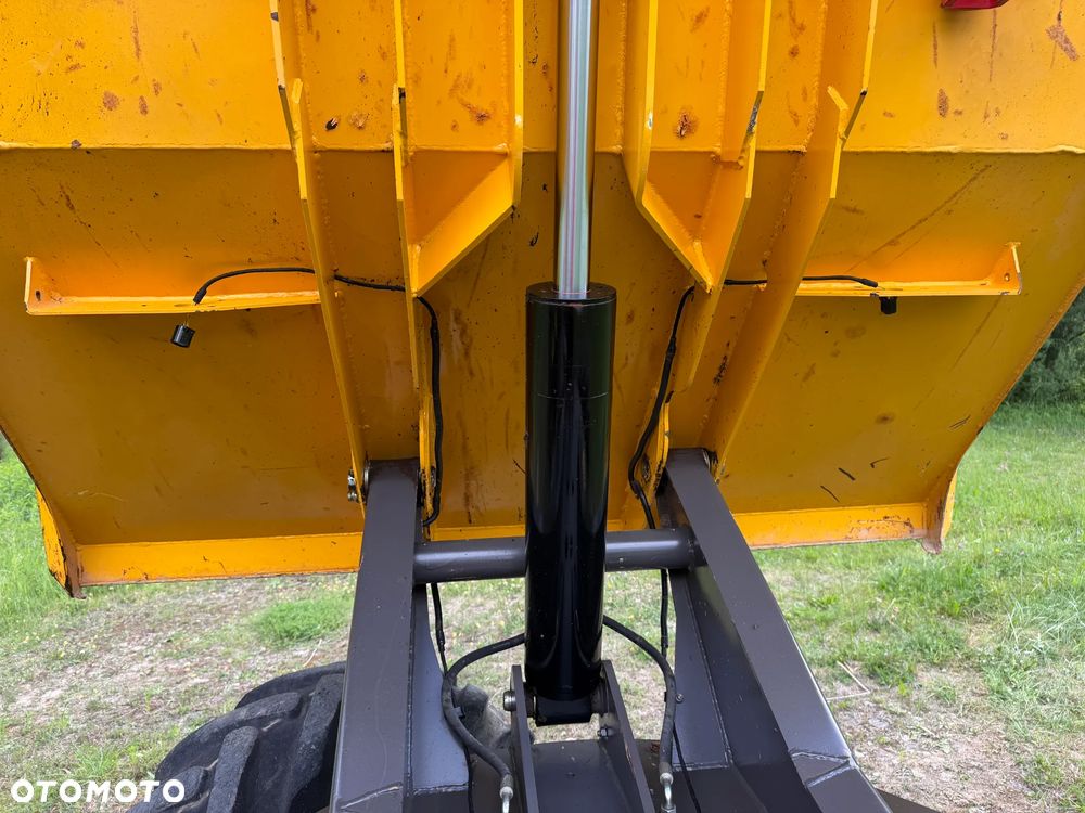Terex Mecalac TA6s Wozidło Budowlane rolnicze wózek z Obrotową Kolebą. 6ton ładowność. 4x4. Silnik Perkins 80KM 4 cylindry. 1300 mtg. 2020 rok. Kamera z wielkim Ekranem! Jazda Rewers 3prędkości. Maszyna jak Nowa z Norweskiego Gospodarstwa! Ani deka luzów i wycieków! Hydrostatic. Pełny Oryginał. Hamulce brzytwa. Serwisy w DEKRA aktualne. Maszyna Woziła lekkie ładunki. Praktycznie zerowe zużycie. Wielka Okazja. Wszystko w pełnym Oryginale. Opony Oryginał. System fabryczny do oświetlenia! - 26