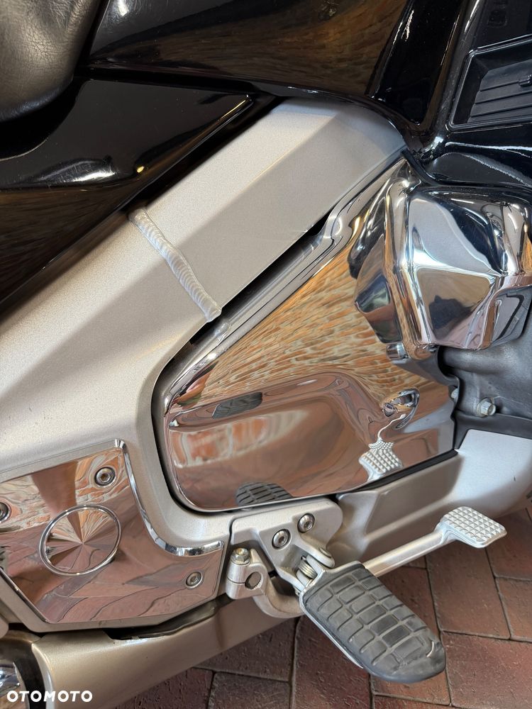 Honda GL - 23