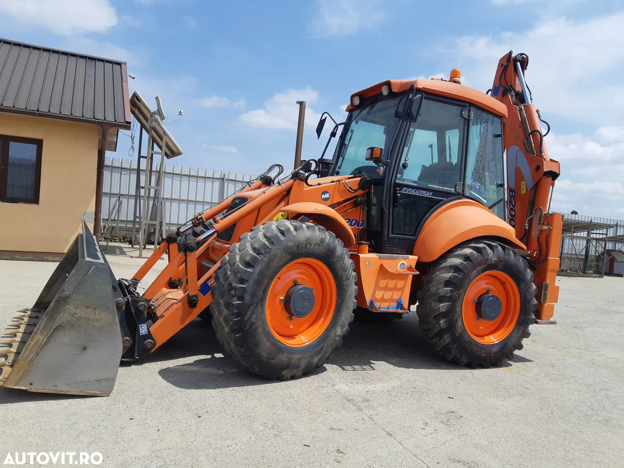 FIAT KOBELCO B200 - 7