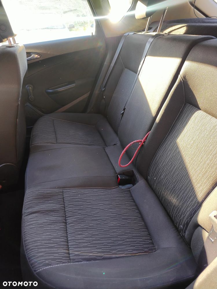 Opel Astra 1.6 Active EU6 - 10