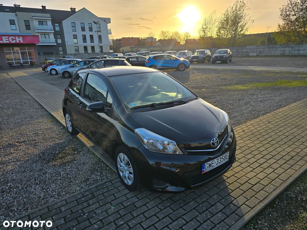 Toyota Yaris 1.0 Luna - 4