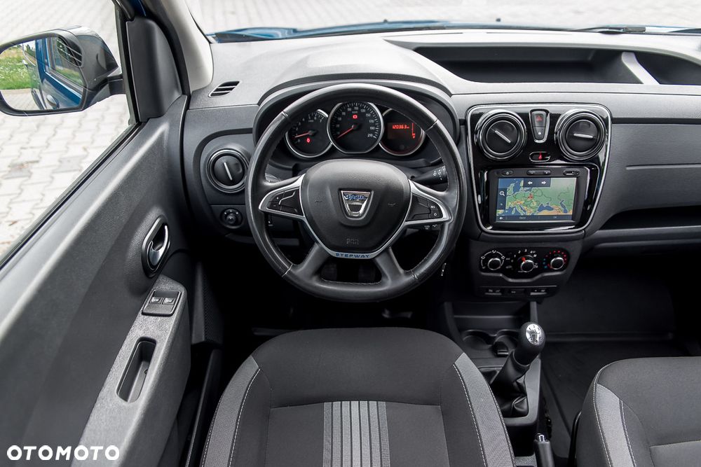 Dacia Dokker TCe 115 Stepway Celebration - 38