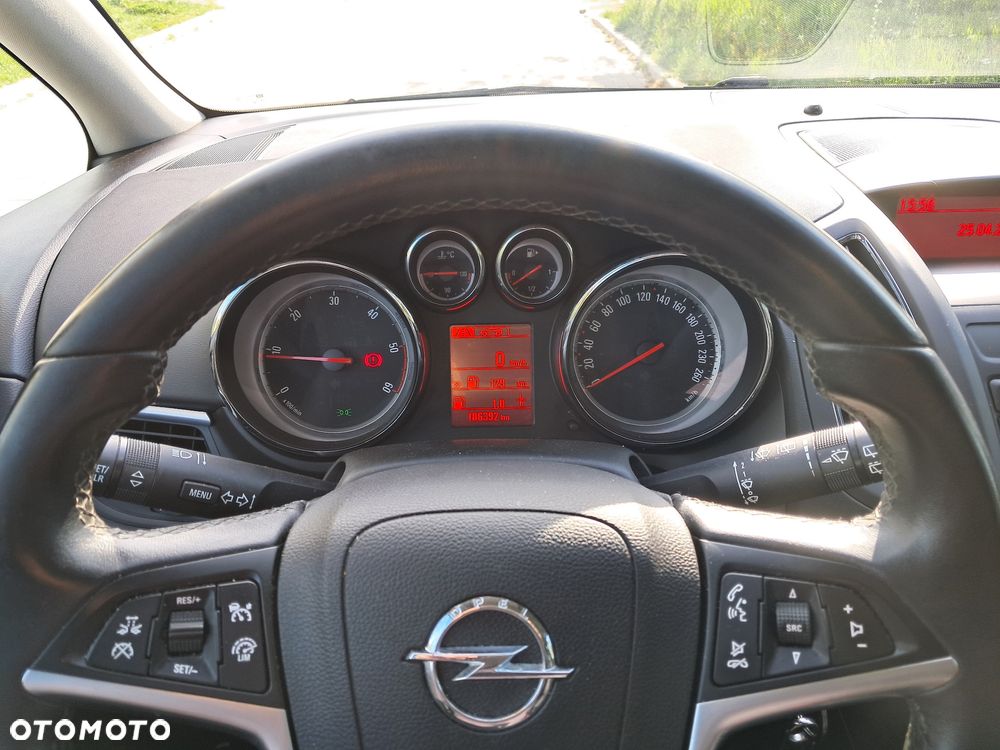 Opel Zafira - 17