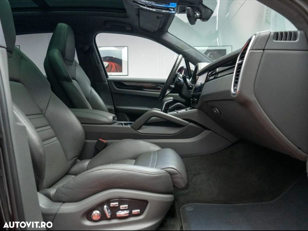 Porsche Cayenne S - 5
