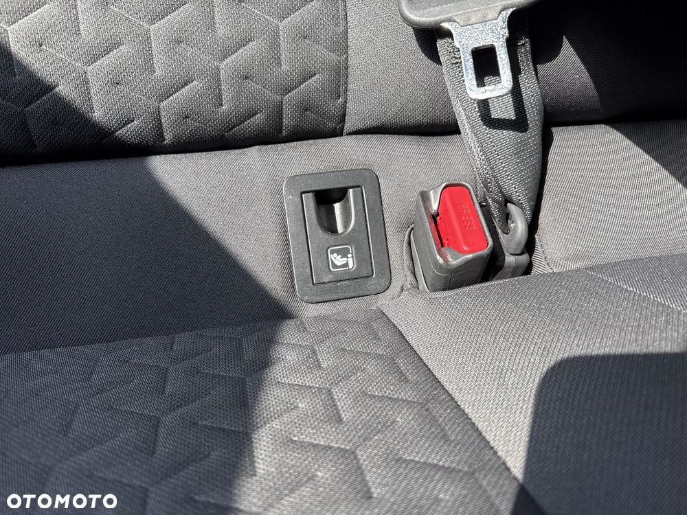 Toyota Corolla 2.0 Hybrid Comfort - 26