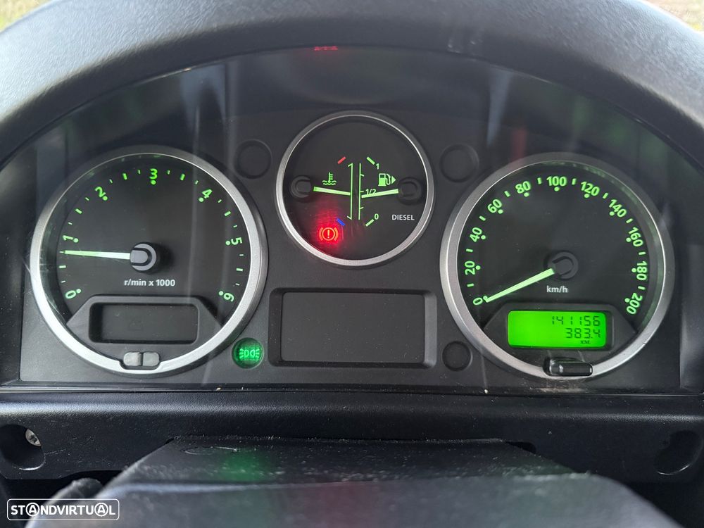 Land Rover Defender 110 DPF E - 17