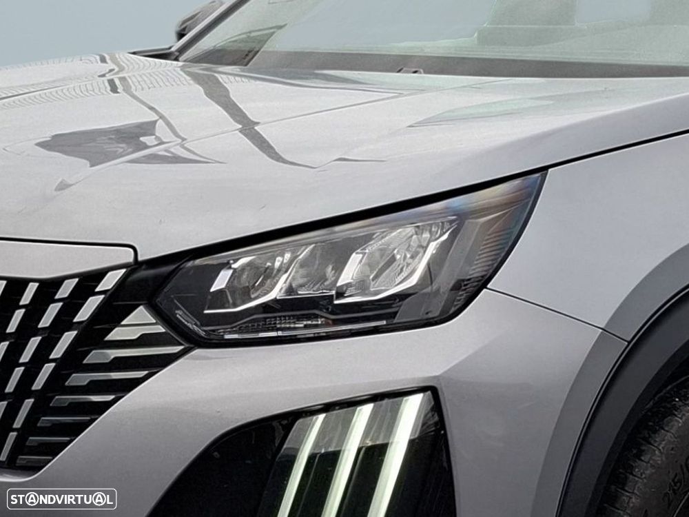 Peugeot 2008 1.2 Hybrid Active e-DCS6 - 3