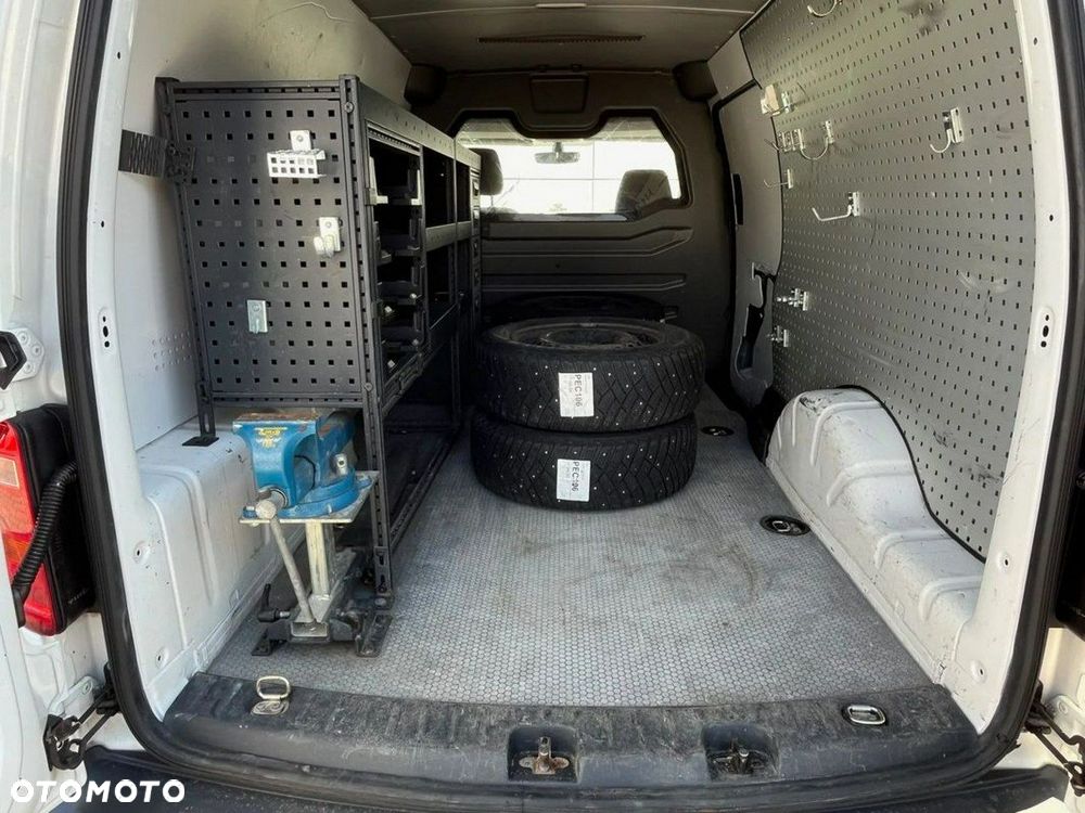 Volkswagen Caddy - 13