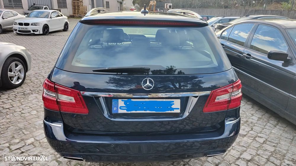 Mercedes-Benz E 220 CDi Avantgarde BlueEfficiency Auto - 4