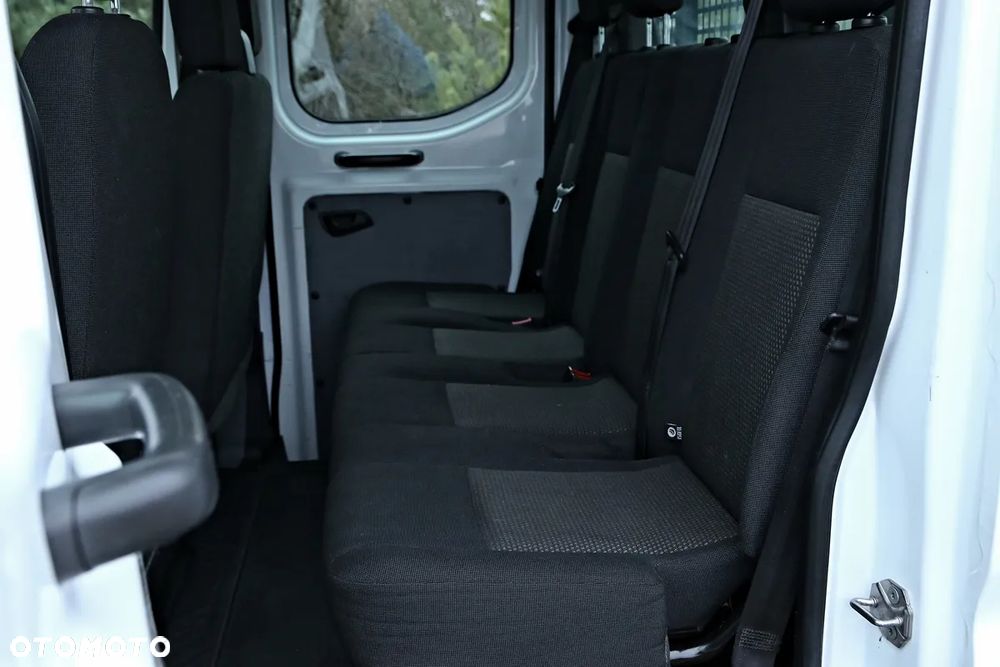 Ford Transit - 12