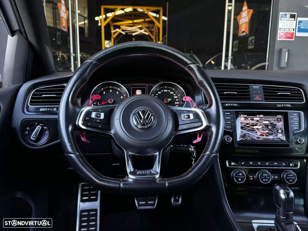VW Golf 2.0 TSi GTi DSG Performance - 18