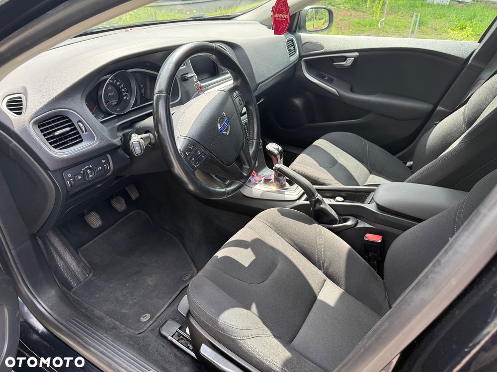 Volvo V40 D2 - 4
