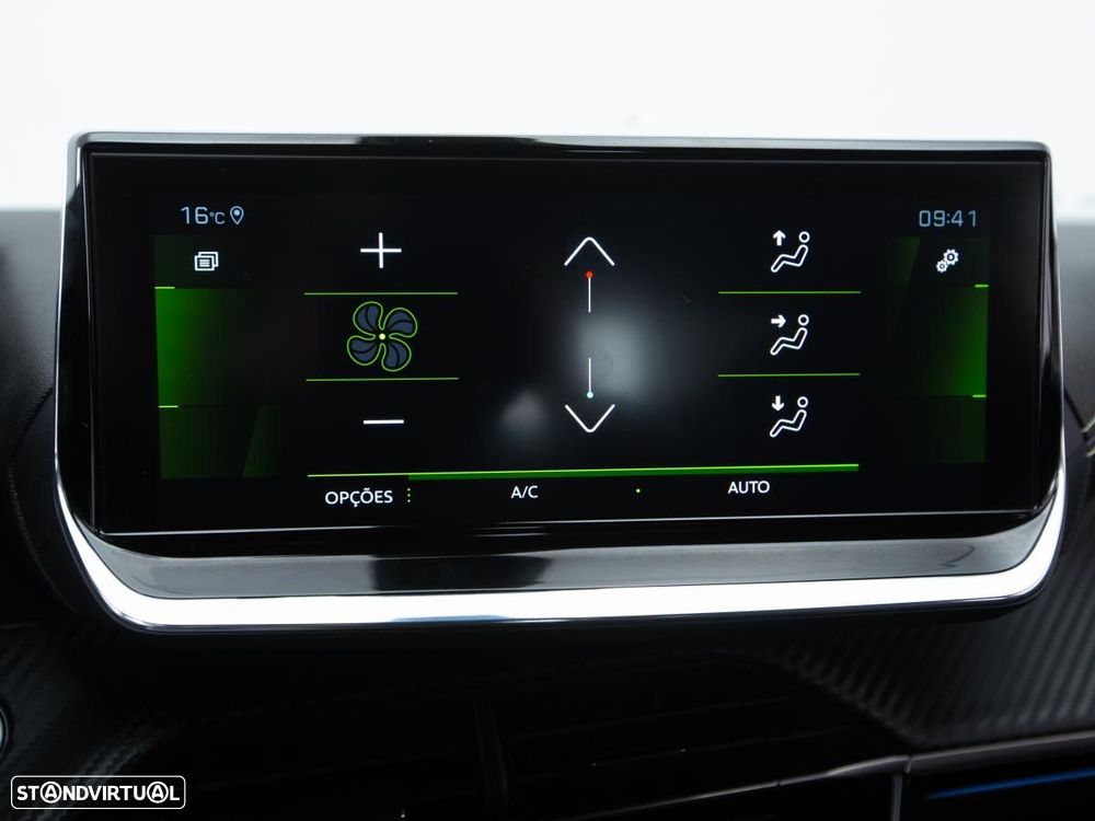 Peugeot 2008 1.5 BlueHDi GT EAT8 - 27