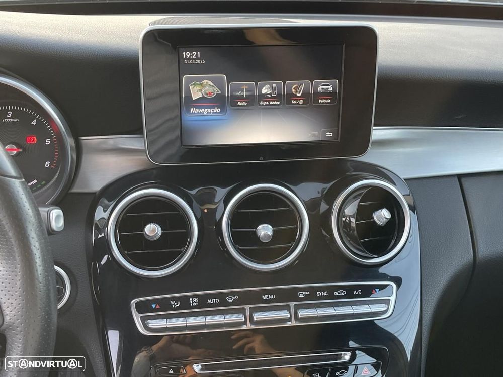 Mercedes-Benz C 300 BlueTEC Hybrid Avantgarde + - 23