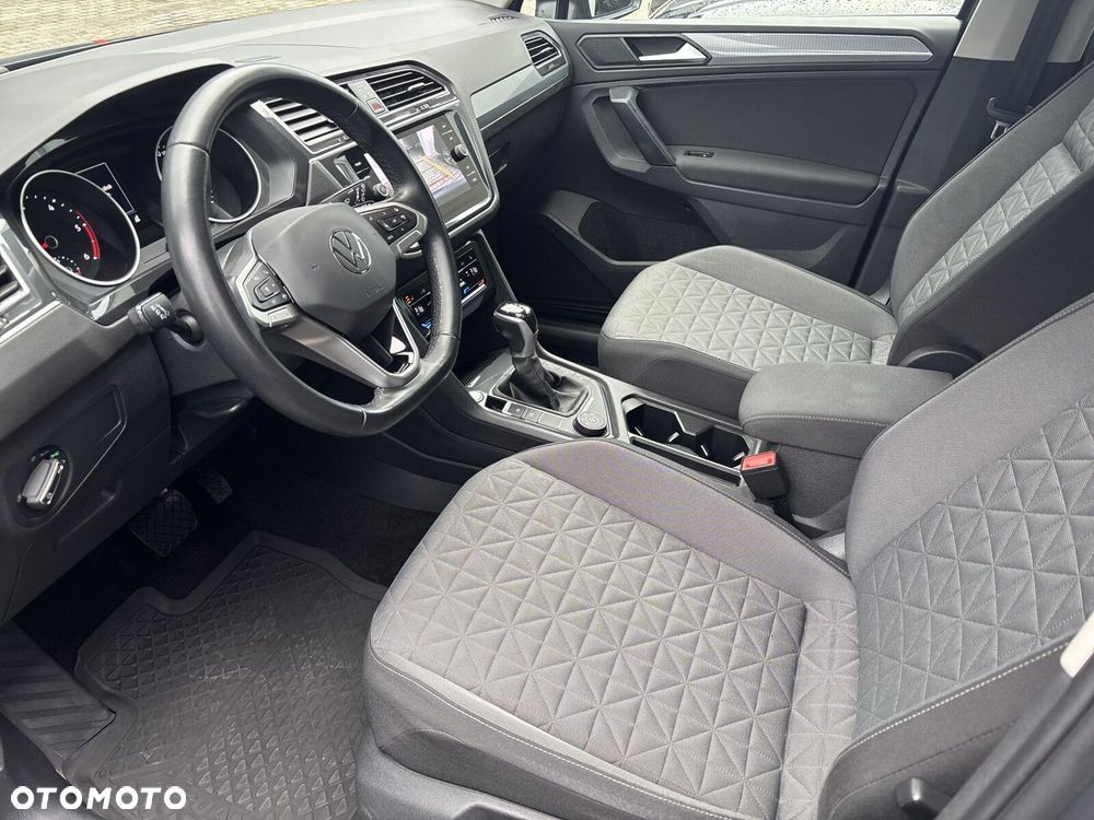 Volkswagen Tiguan 2.0 TDI SCR 4Mot Life DSG - 24