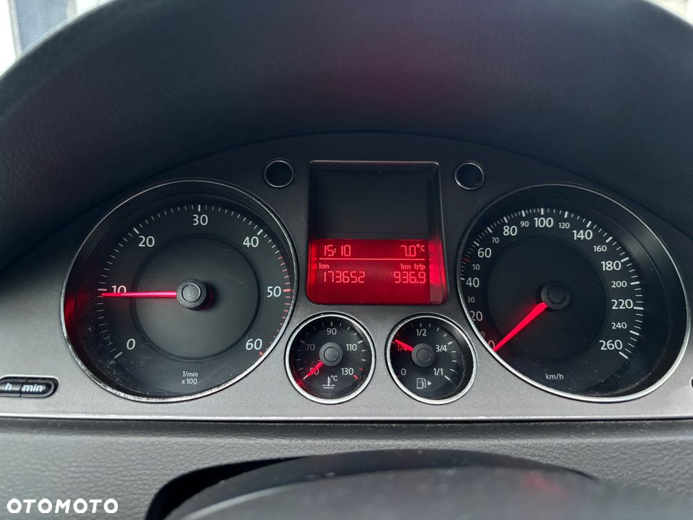 Volkswagen Passat 1.9 TDI Trendline - 14