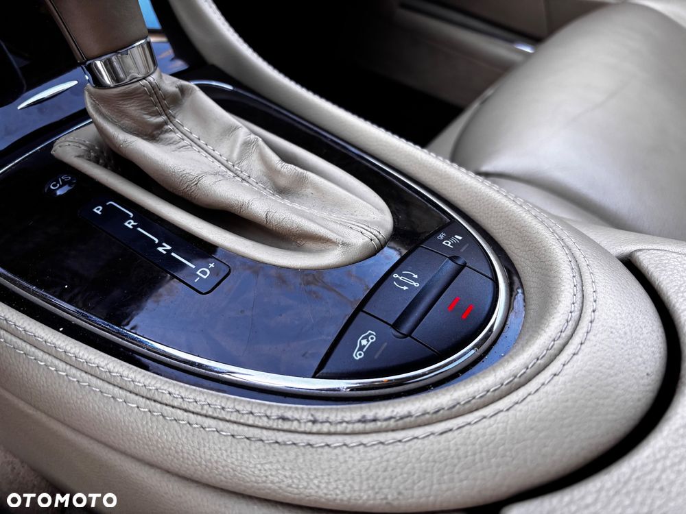 Mercedes-Benz CLS 350 CGI 7G-TRONIC - 8