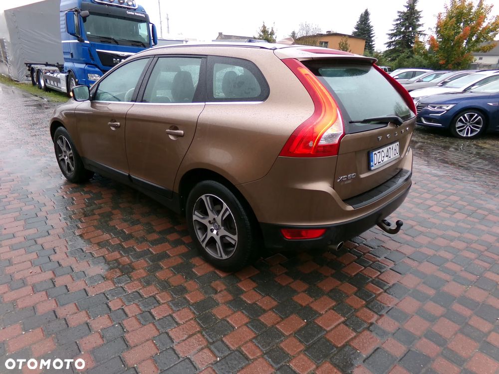 Volvo XC 60 D5 AWD - 3