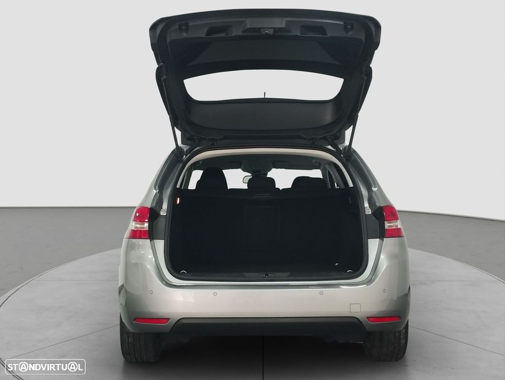 Peugeot 308 SW - 7