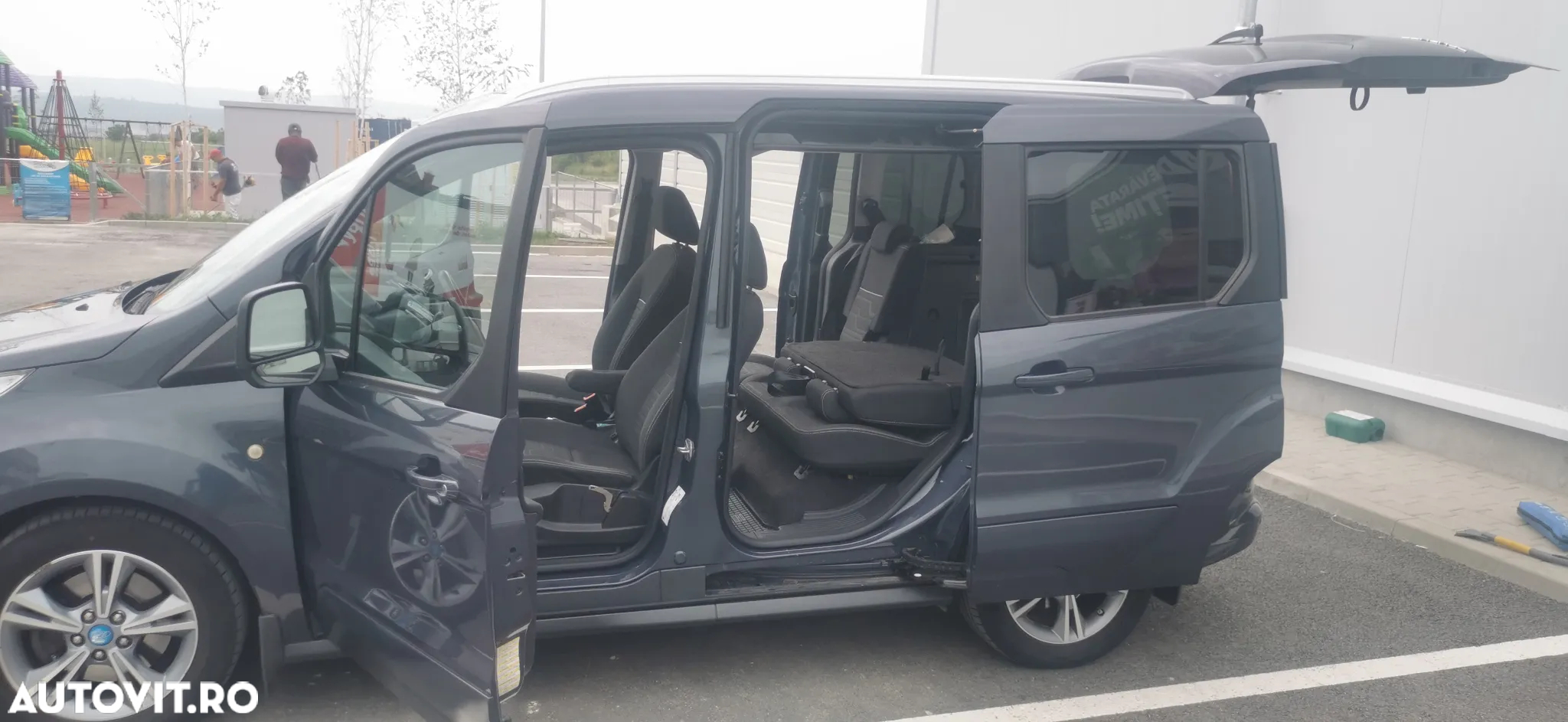 Ford Tourneo Connect 1.0 EcoBoost SWB (L1) Titanium - 7