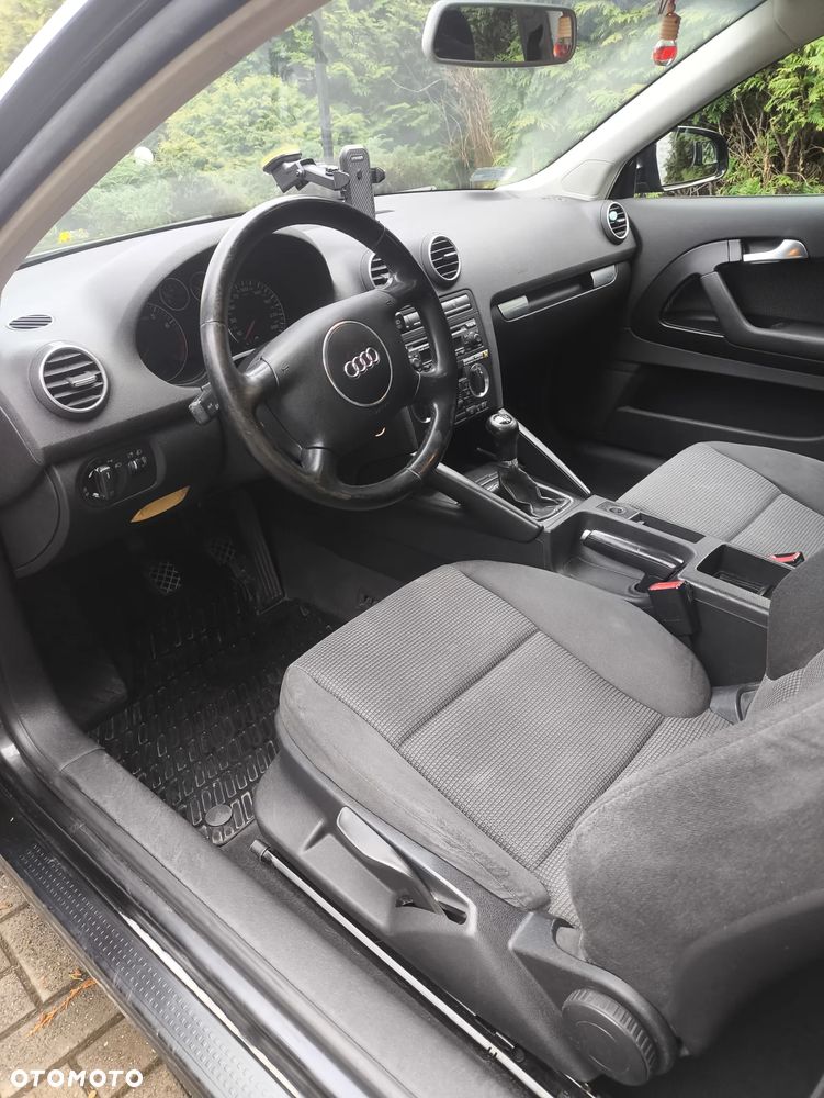 Audi A3 3-drzwiowe 1.6 Ambiente - 13