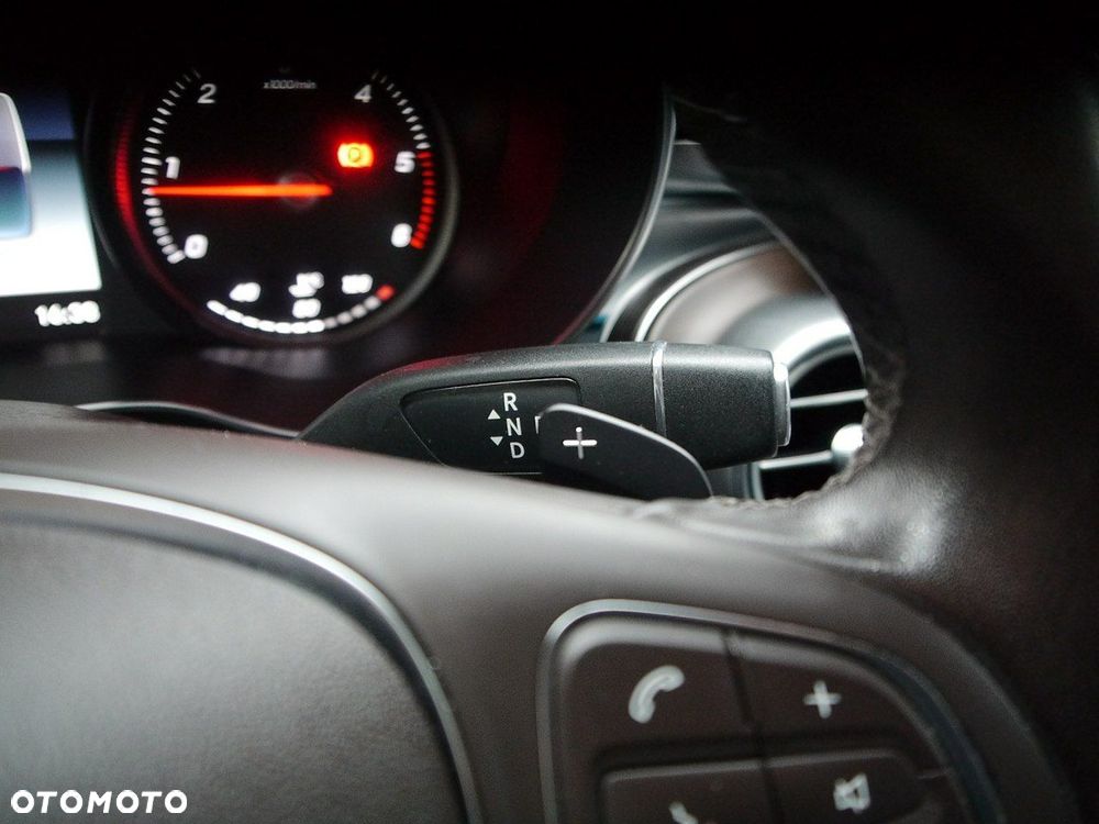 Mercedes-Benz GLC - 36