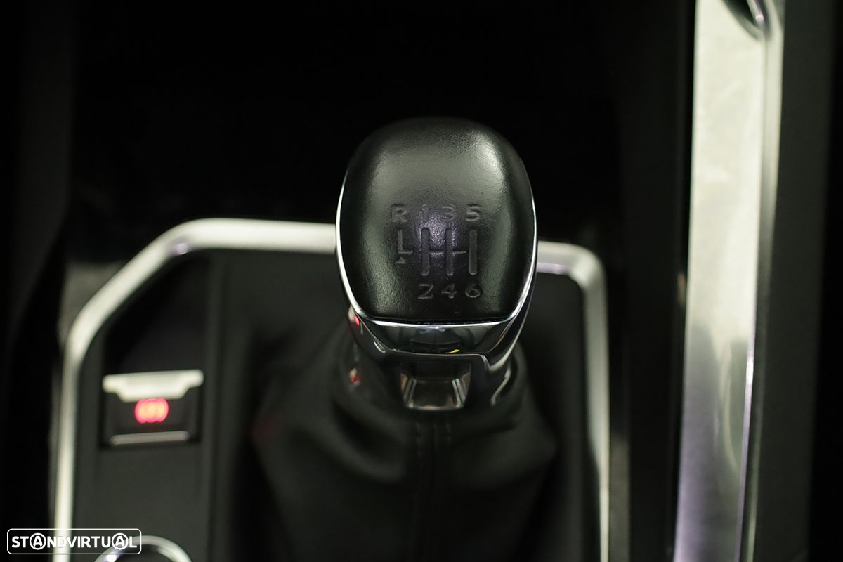 Peugeot 3008 1.2 PureTech Allure Pack - 15