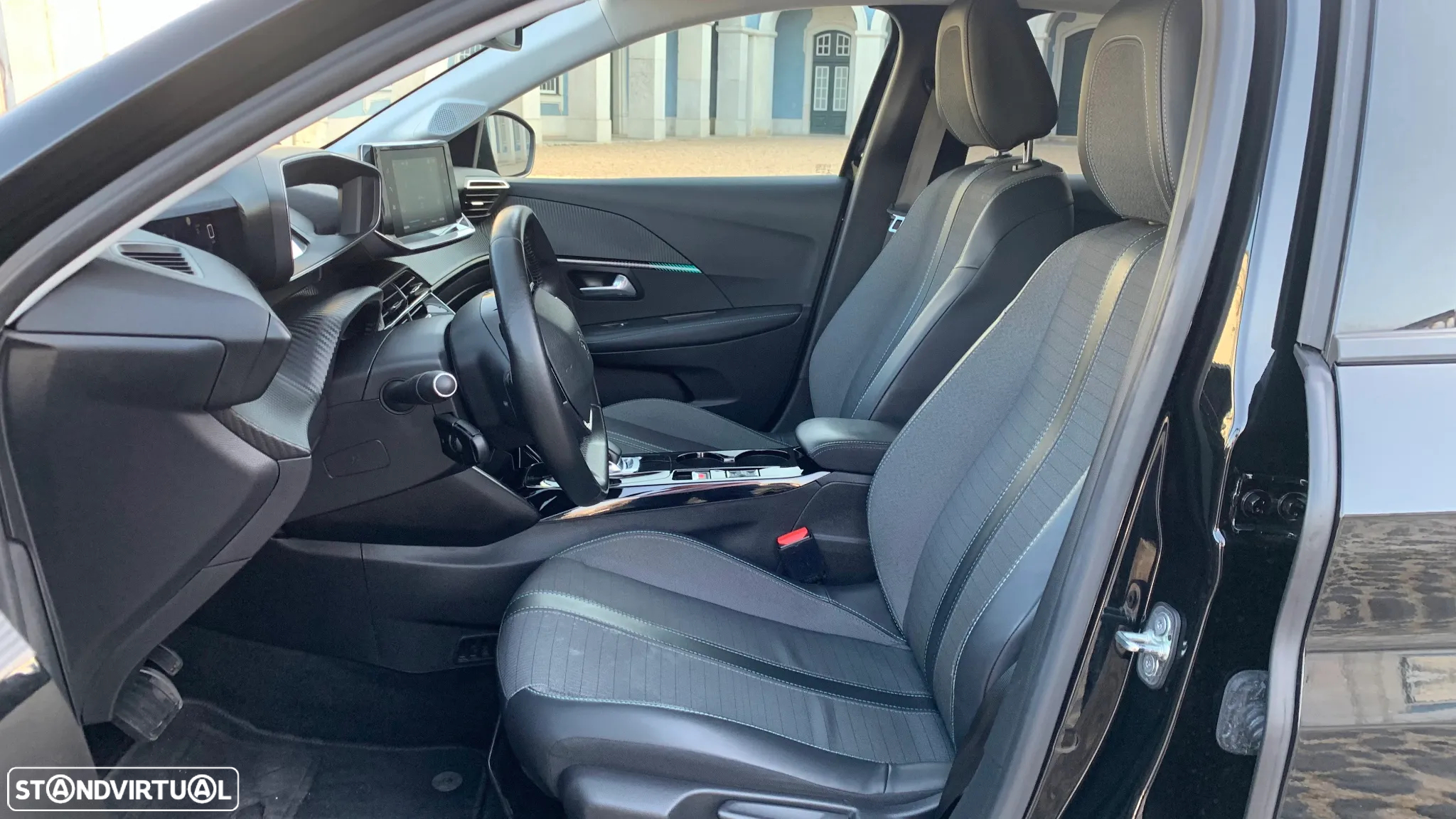 Peugeot e-208 50 kWh Allure Pack - 21