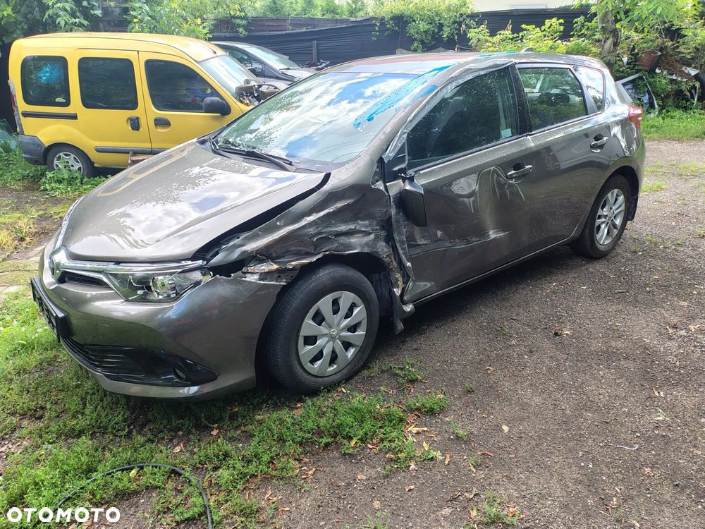 Toyota Auris 1.33 VVT-i Life - 4